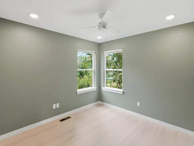 14 Marisco Ln — Photo 12