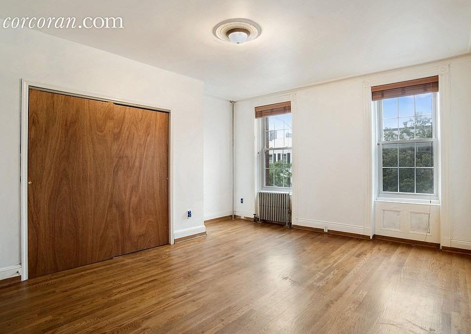 2nd image of 194 19th St APT 2L