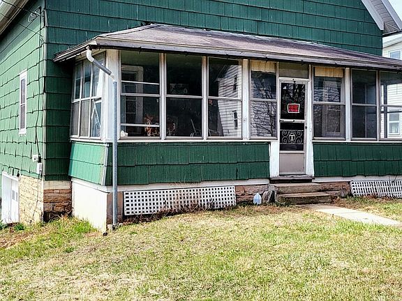 2nd image of 238 Slabtown Rd