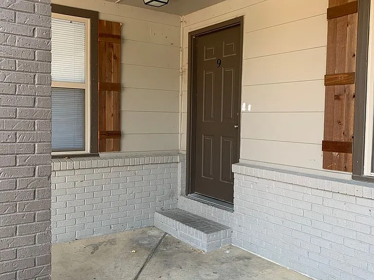 Wolfden — Photo 1