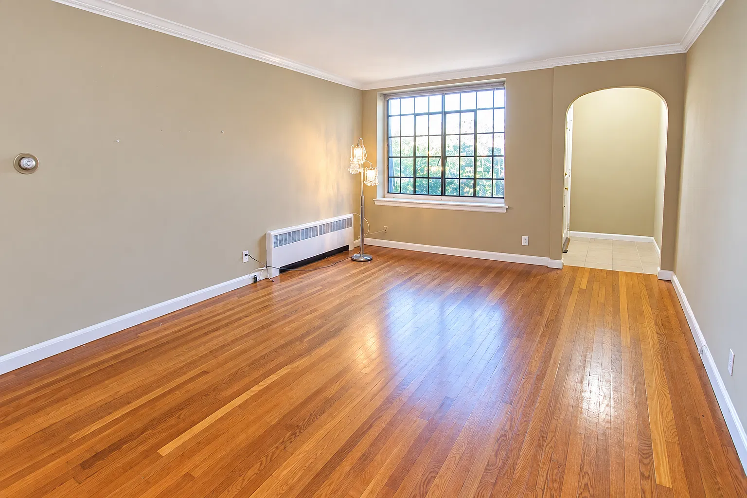 1 bed, 650 sqft, $2,350 — Photo 2