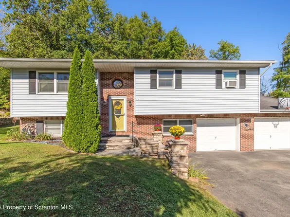 414 Adams Pl, Clarks Summit, PA 18411