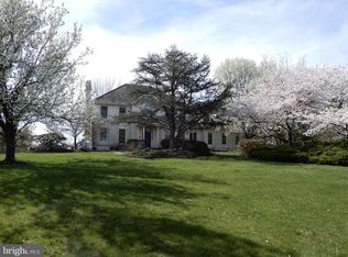 1 Spring Oak Dr, Newtown, PA 18940
