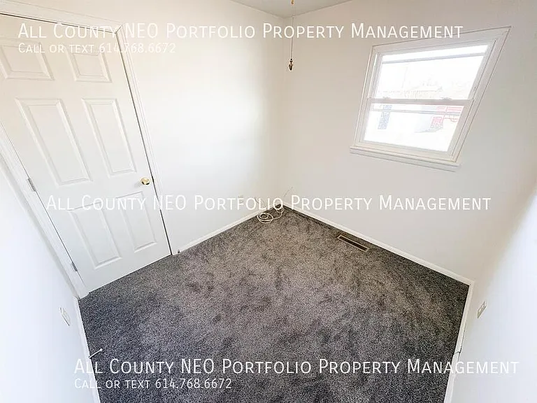 1748 Ward Rd — Photo 14