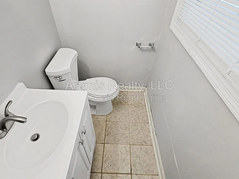 3894 Cindy Dr — Photo 10