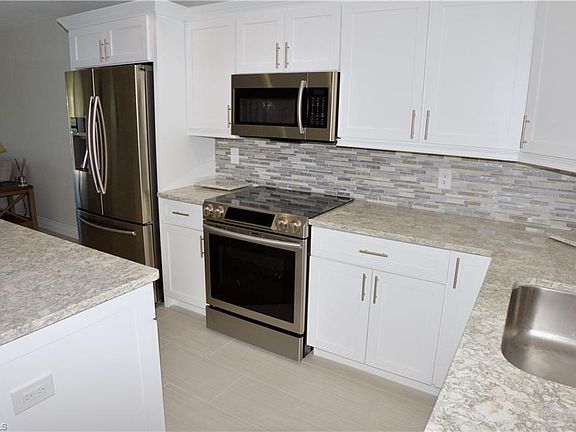 4th image of 7760 Buccaneer Dr APT A10