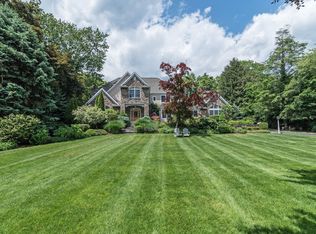 12 Parsons Walk, Darien, CT 06820