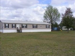 553 Thomas St, Saint George, GA 31562