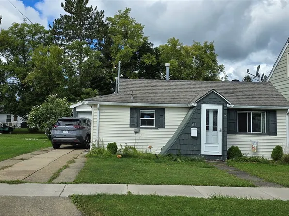 211 N 18th St, Olean, NY 14760