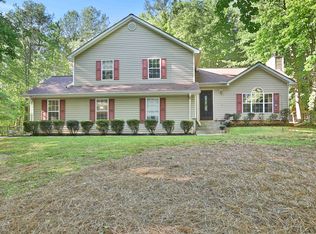 70 Dundee Pl, Sharpsburg, GA 30277