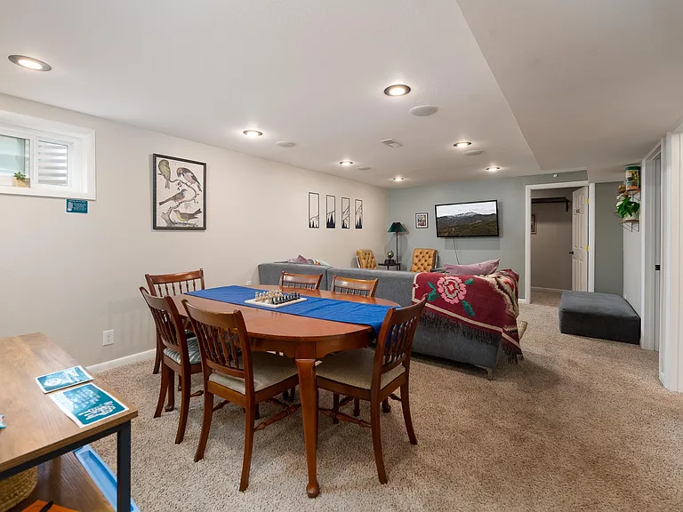 2105 Eagle View Dr #2 — Photo 2