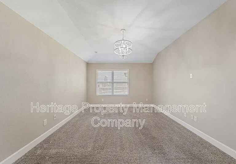 6083 Akin Cir — Photo 17