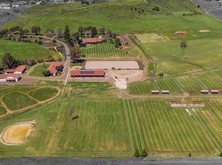 560 Ranch Rd, Solvang, CA 93463