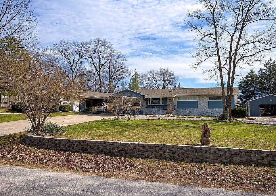 1st image of 203 Horn Rd