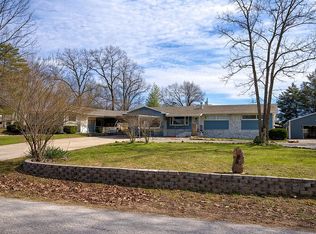 203 Horn Rd, Forsyth, MO 65653