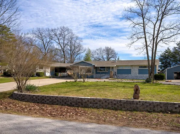 203 Horn Rd, Forsyth, MO 65653