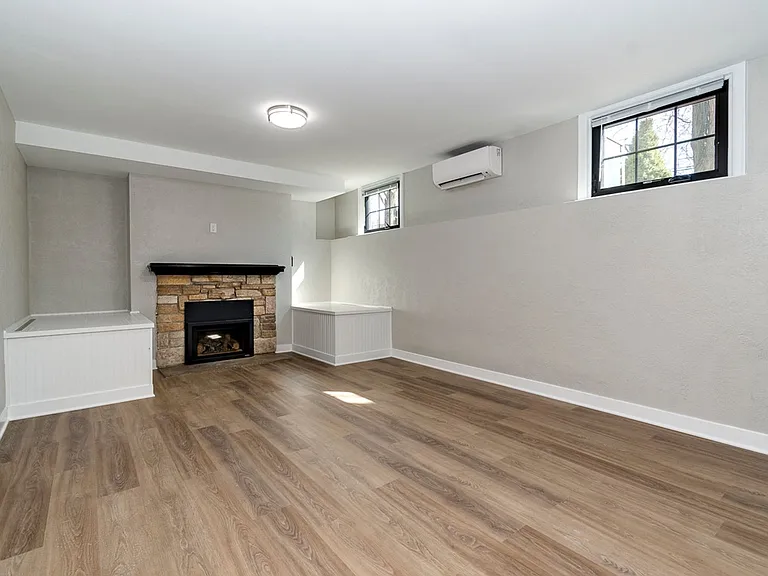 822 W Lakeside St — Photo 11