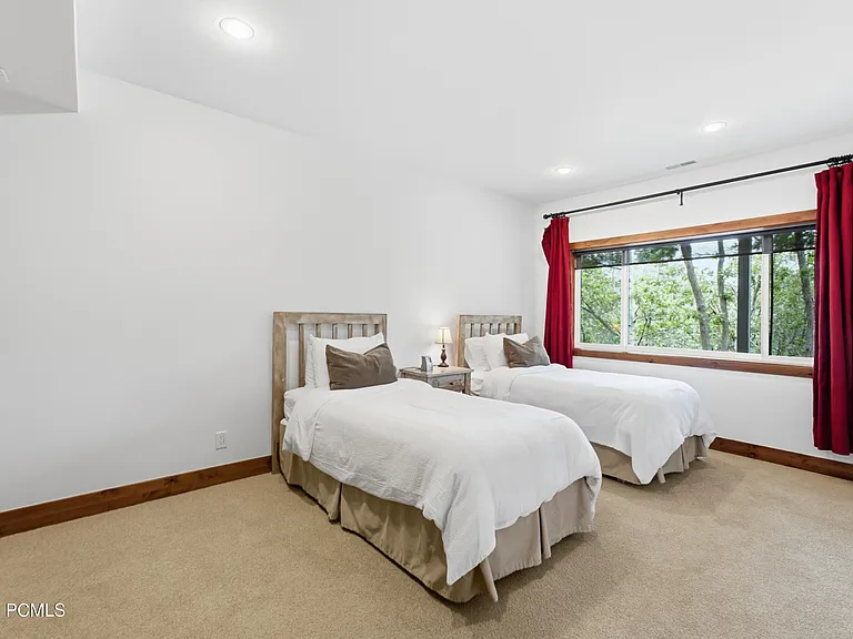 7240 Buckboard Dr — Photo 41