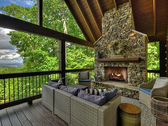 4th image of 181 Ridge Cir