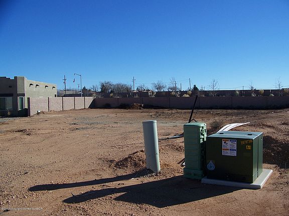 4th image of 1005 Shiraz Blvd