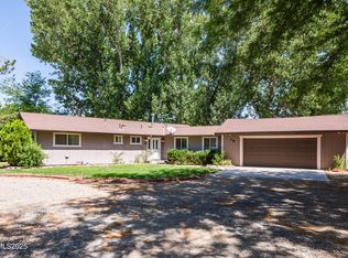 38 Willow Dr, Yerington, NV