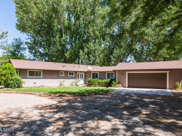 38 Willow Dr, Yerington, NV 89447