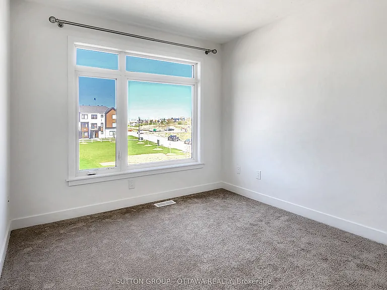 274 Darjeeling Ave — Photo 21