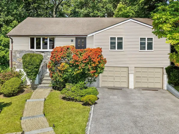 36 Capt Honeywells Road, Ardsley, NY 10502