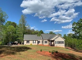 260 Barefoot Cir, Lula, GA 30554