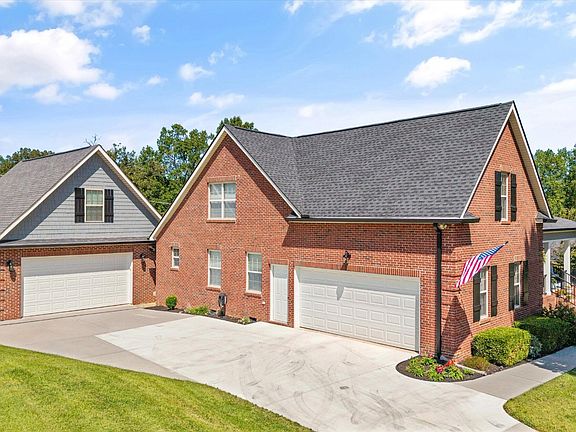 2nd image of 7111 Cristata Cir