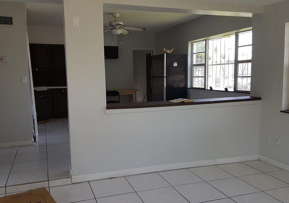 2nd image of 2601 NW 68th St