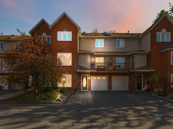 4 Berton Pl, Ottawa, ON K2L 3R8