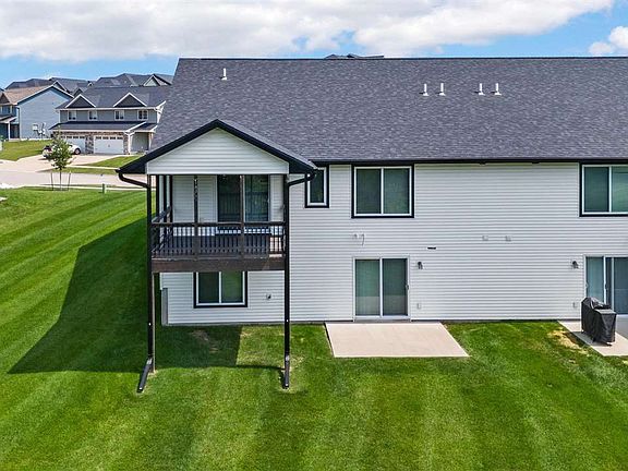 5th image of 1103 Creekside Dr
