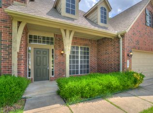 309 N Eucalyptus Ct, Broken Arrow, OK 74012
