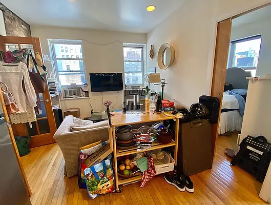 Rented by Highline Residential | media 22