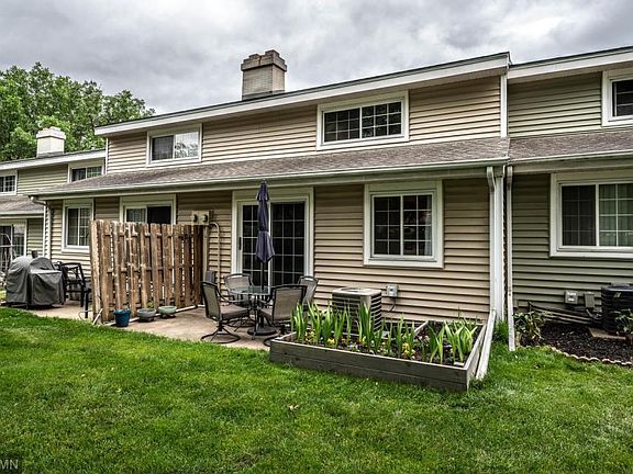 2nd image of 1657 River Bluff Ct #87
