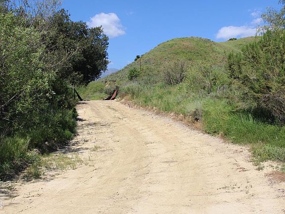 3rd image of 0 Dickenson Rd