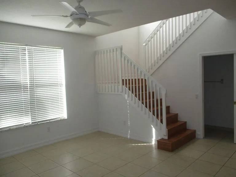 8887 Chestnut Ridge Way — Photo 9