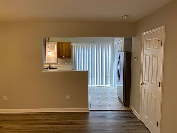 5th image of 6 Aberdeen Dr