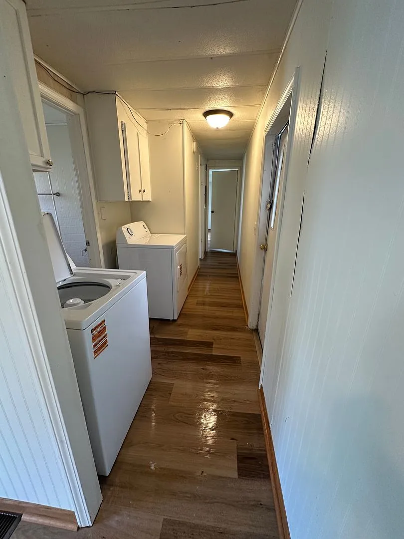 Orchard Park — Photo 2