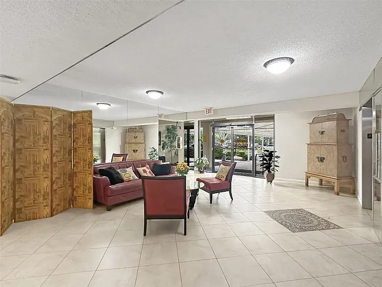 3505 Oaks Way #310 — Photo 30