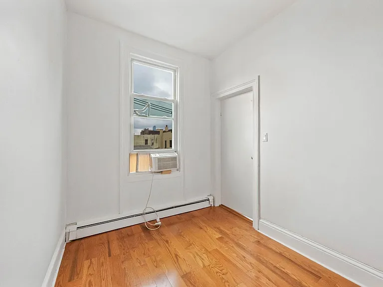 3805 Palisade Ave #3 — Photo 4