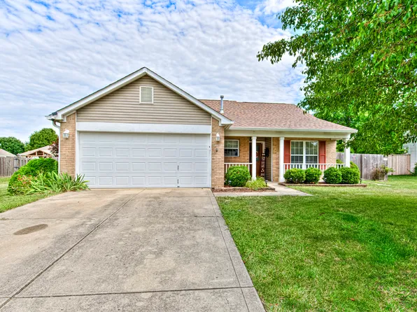 62 Pin Oak Ct, Whiteland, IN 46184