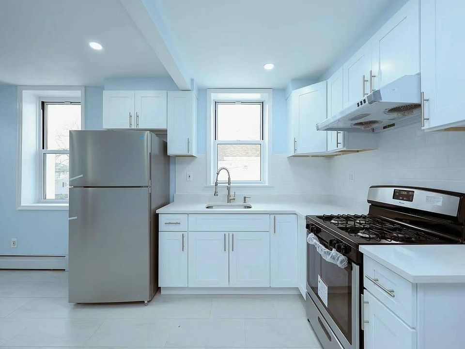 1st image of 80 Hett Ave #1