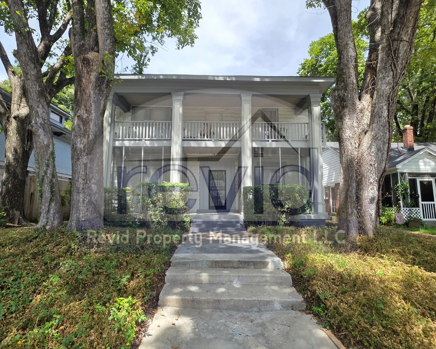 1742 Lawrence Ave — Photo 1