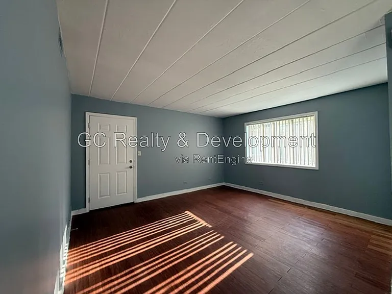 328 Wilson Ave #A — Photo 3