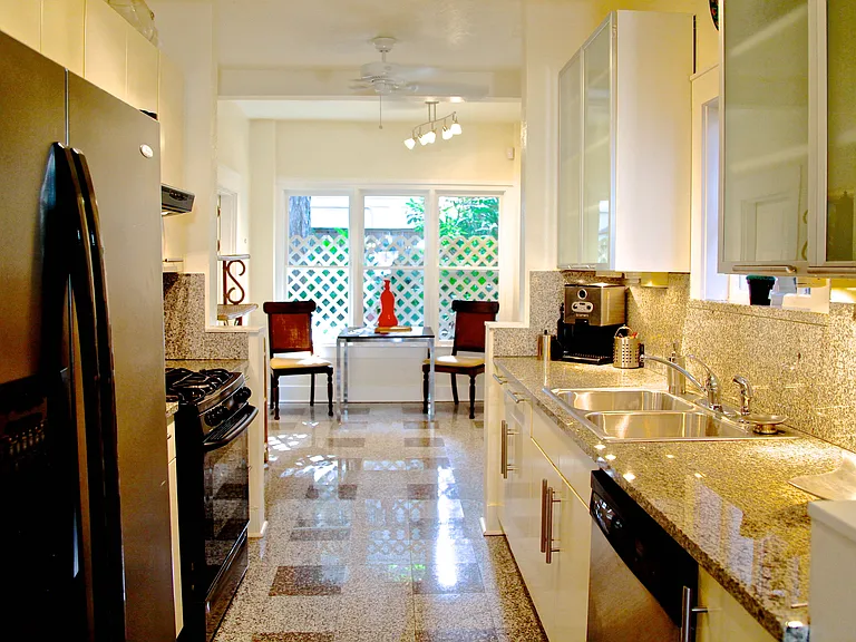 2508 Van Buren St #1 — Photo 11