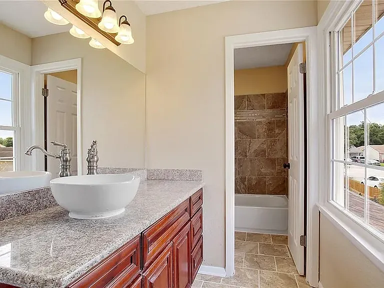 2713 Chinkapin Ct — Photo 9