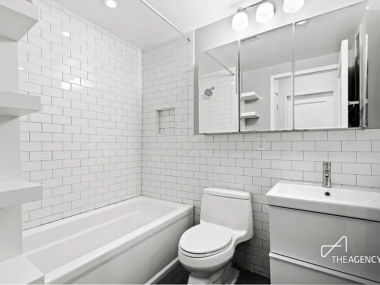 241 Bleecker St #1 — Photo 5