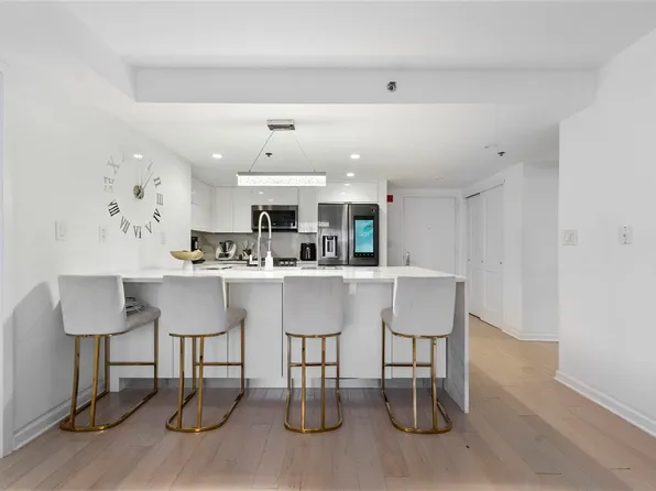 700 1st Street image 9 of 17